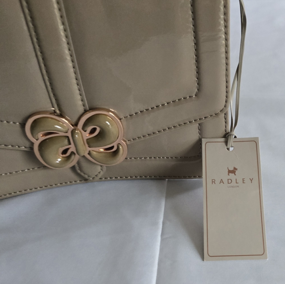 Radley London D'Arblay Taupe Patent Leather Purse Clutch NO STRAP New - Picture 6 of 14